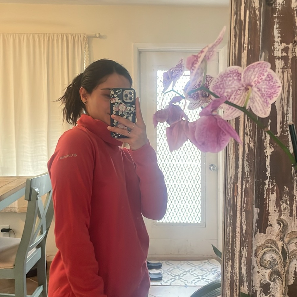 Women Light red Columbia fleece turtleneck size small